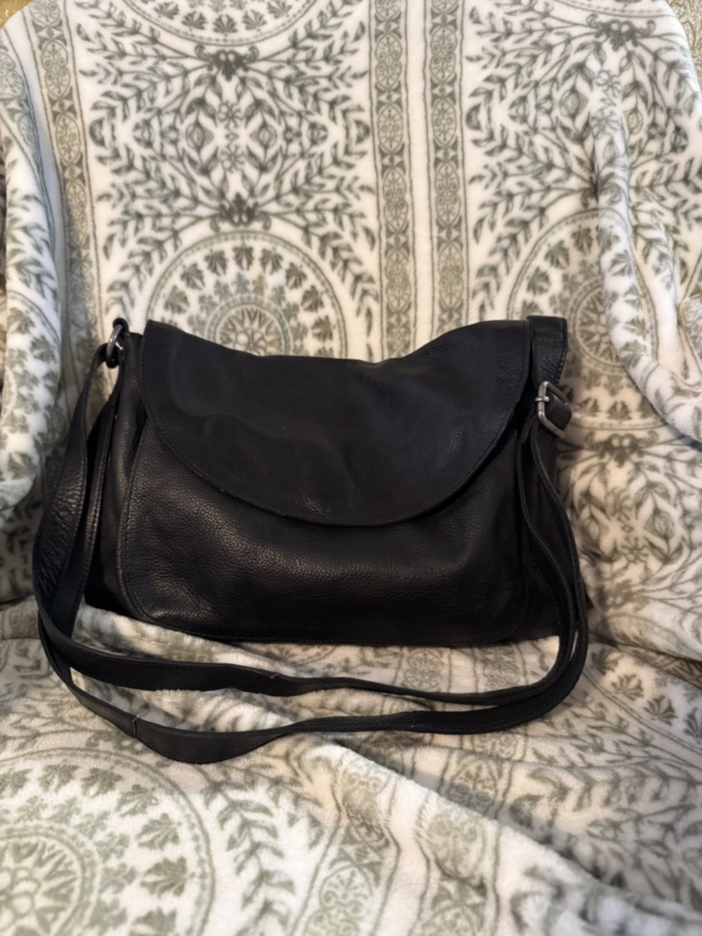 Latico Black Leather Shoulder Crossbody Bag
